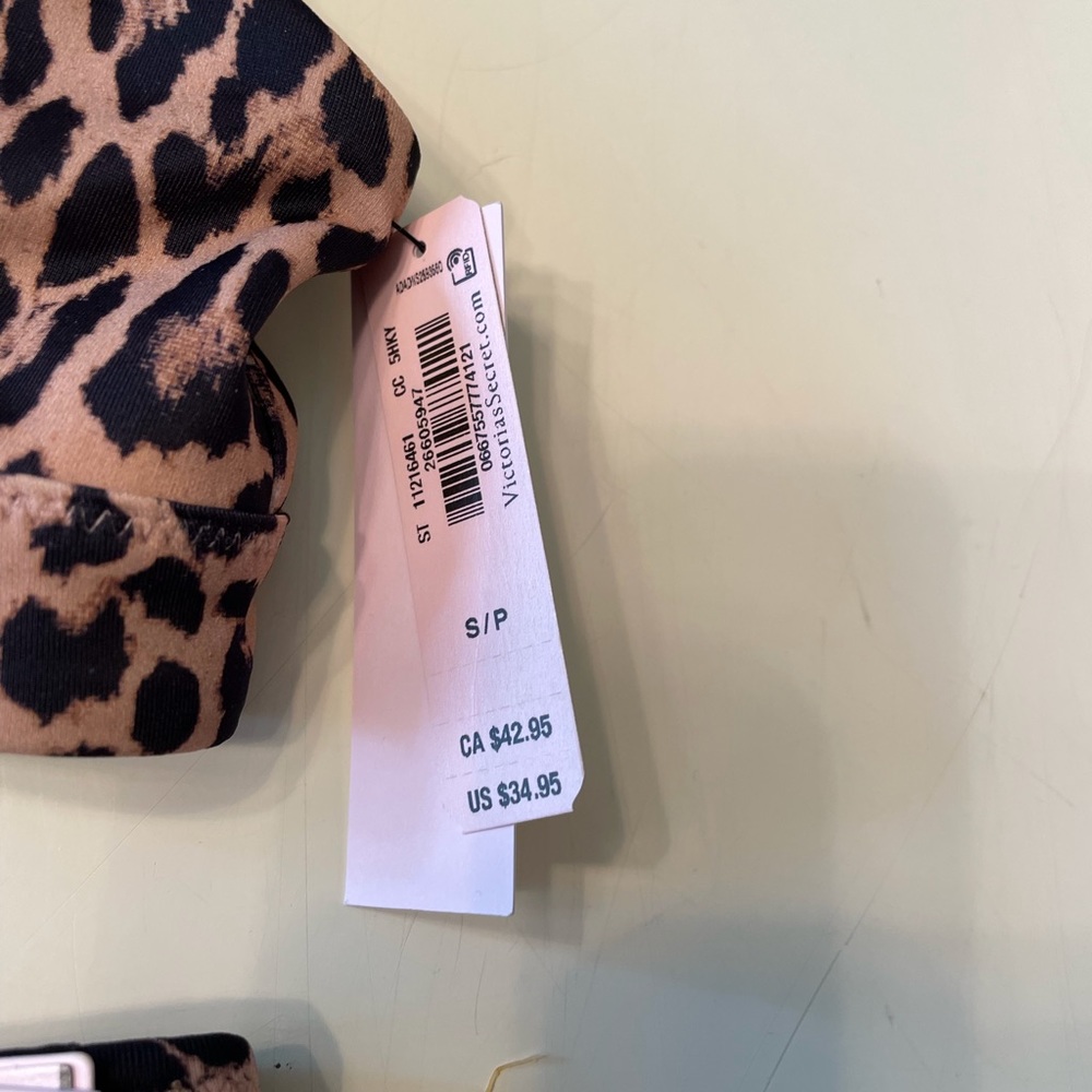 💜🤎🖤NWT FIRM 2 piece Victoria’s Secret swim set. - Picture 4 of 5